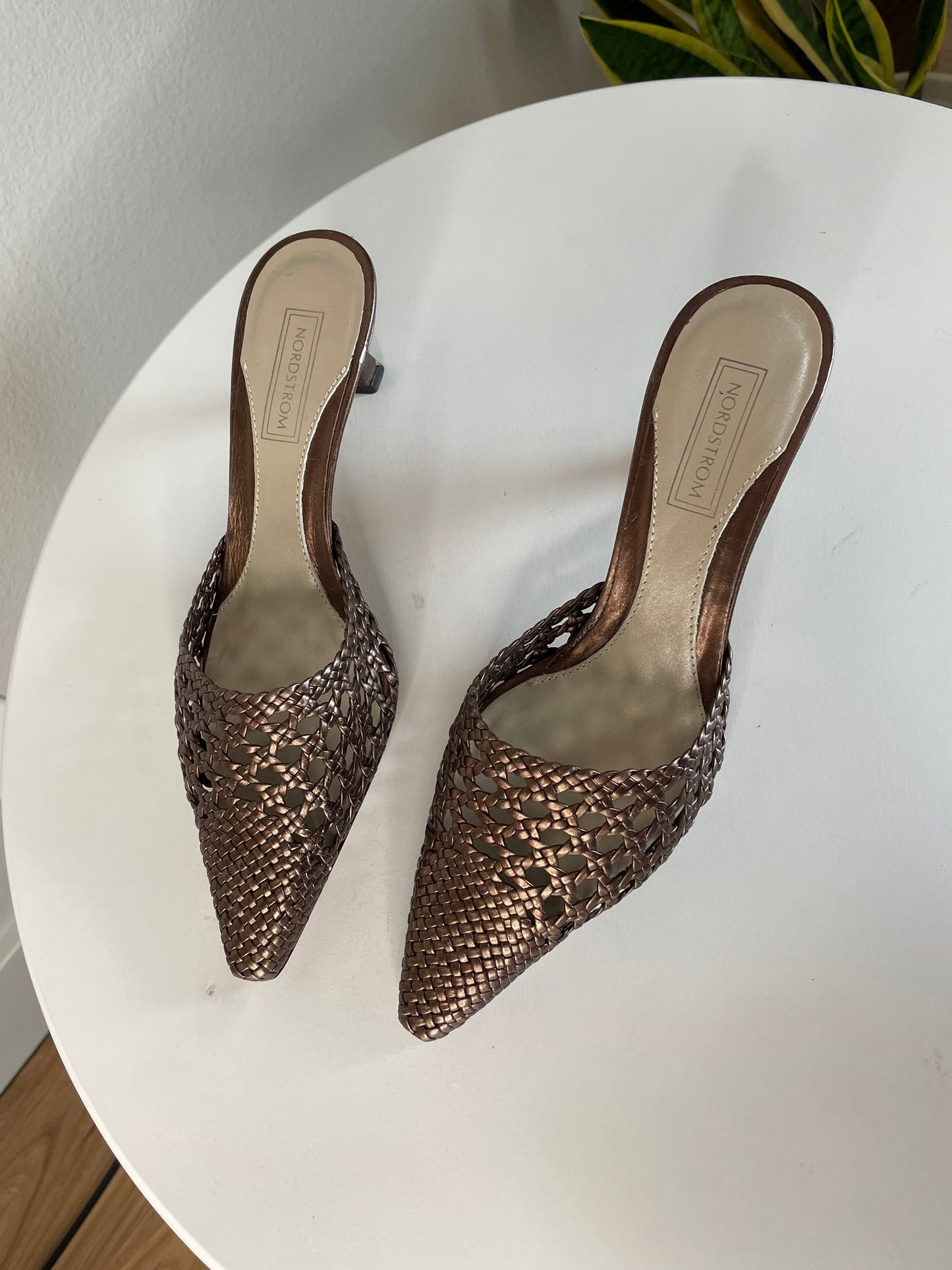 Vintage Nordstrom Woven Pointed Heels