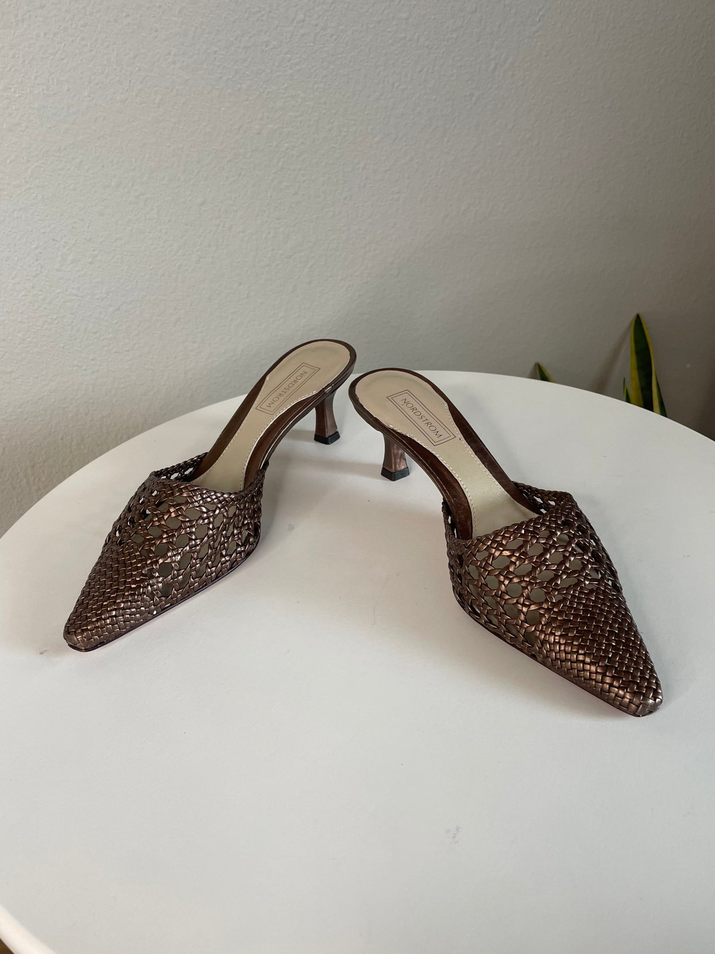 Vintage Nordstrom Woven Pointed Heels